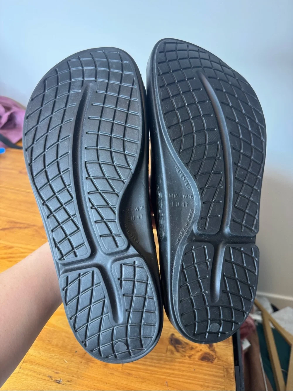 OOFOS Ooahh Slide Sandals Black Recovery Cushioned Size 14
